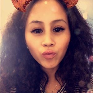 Meet your Posher, Casey